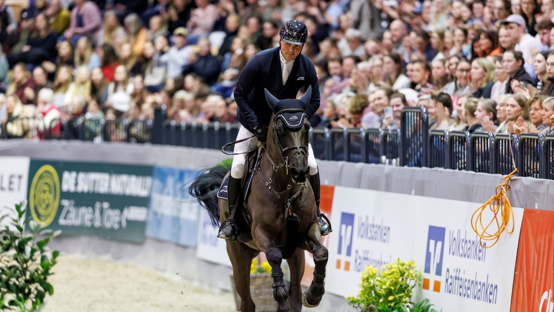 Maurice Tebbel gewinnt den Hof Kasselmann-Preis in Neumünster