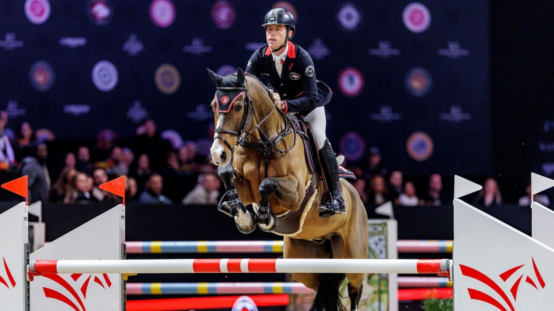 Scott Brash siegreich im CSI5* Grand Prix in Doha!
