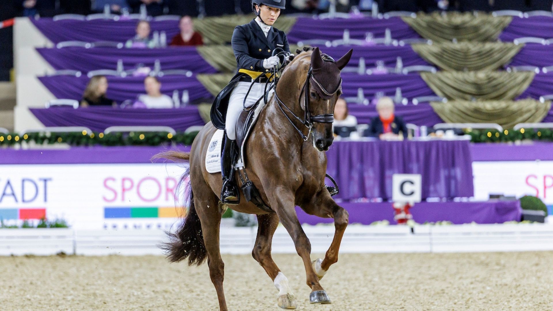 Life Time FRH gewinnt Einlaufprüfung des Nürnberger Burg-Pokals