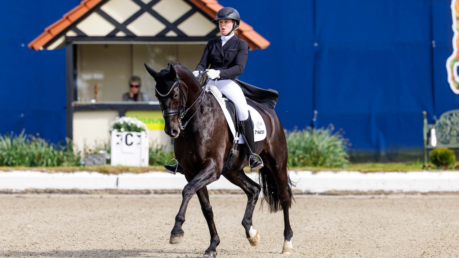 Katharina Hemmer gewinnt Dressurprüfung Kl.S*** beim Kerkener Dressur Event