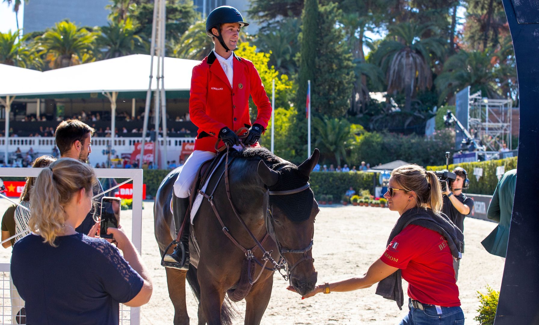 Gilles Thomas Claims Victory at Grand Palais Show Jumping Event