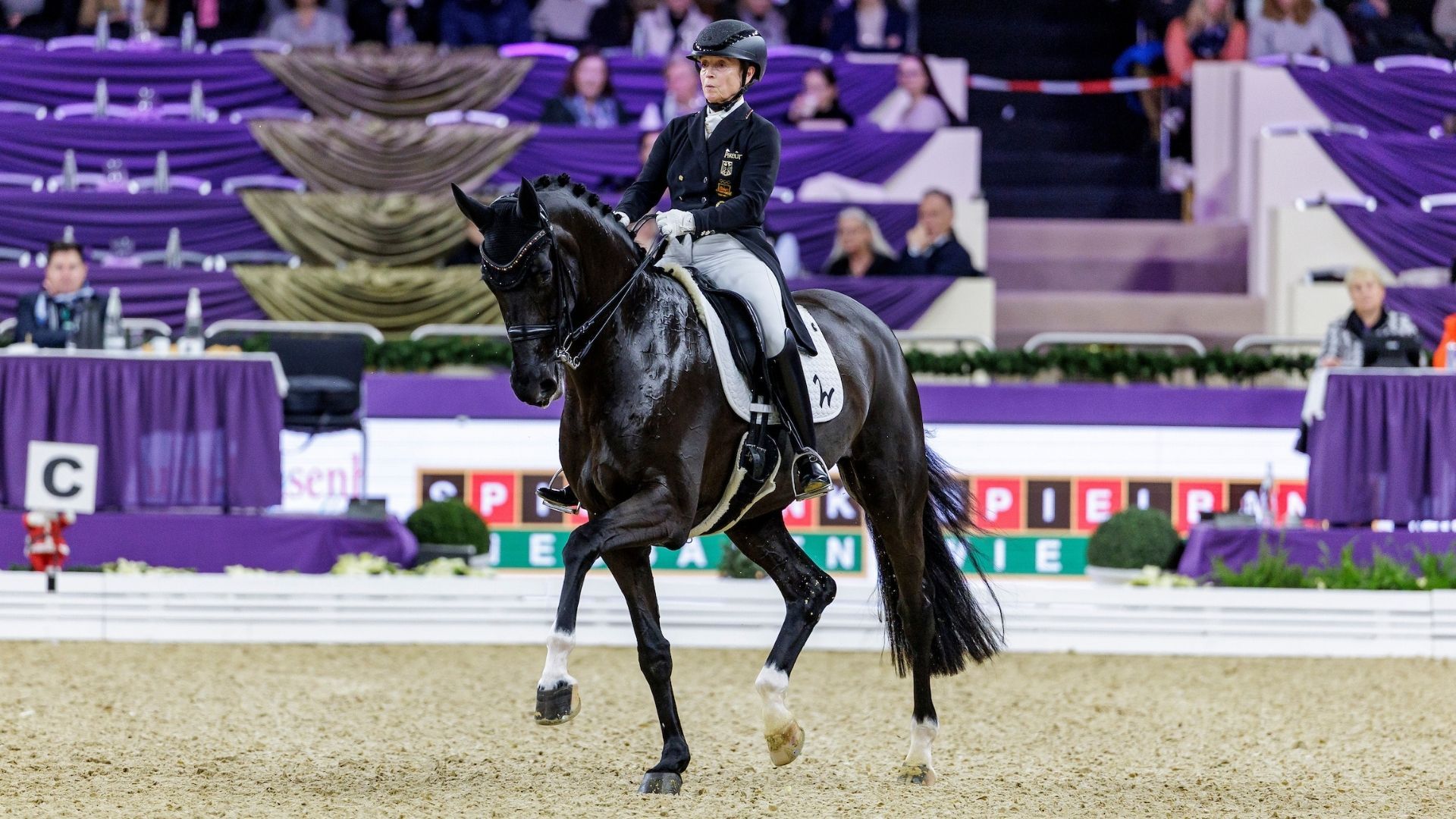 Justin Verboomen und Zonik Plus gewinnen den Grand Prix des TOP 12 Dressage Finals!