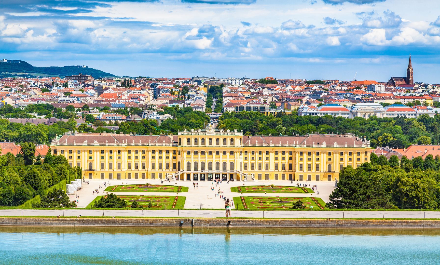 Weltklassesport vor Schloss Schönbrunn