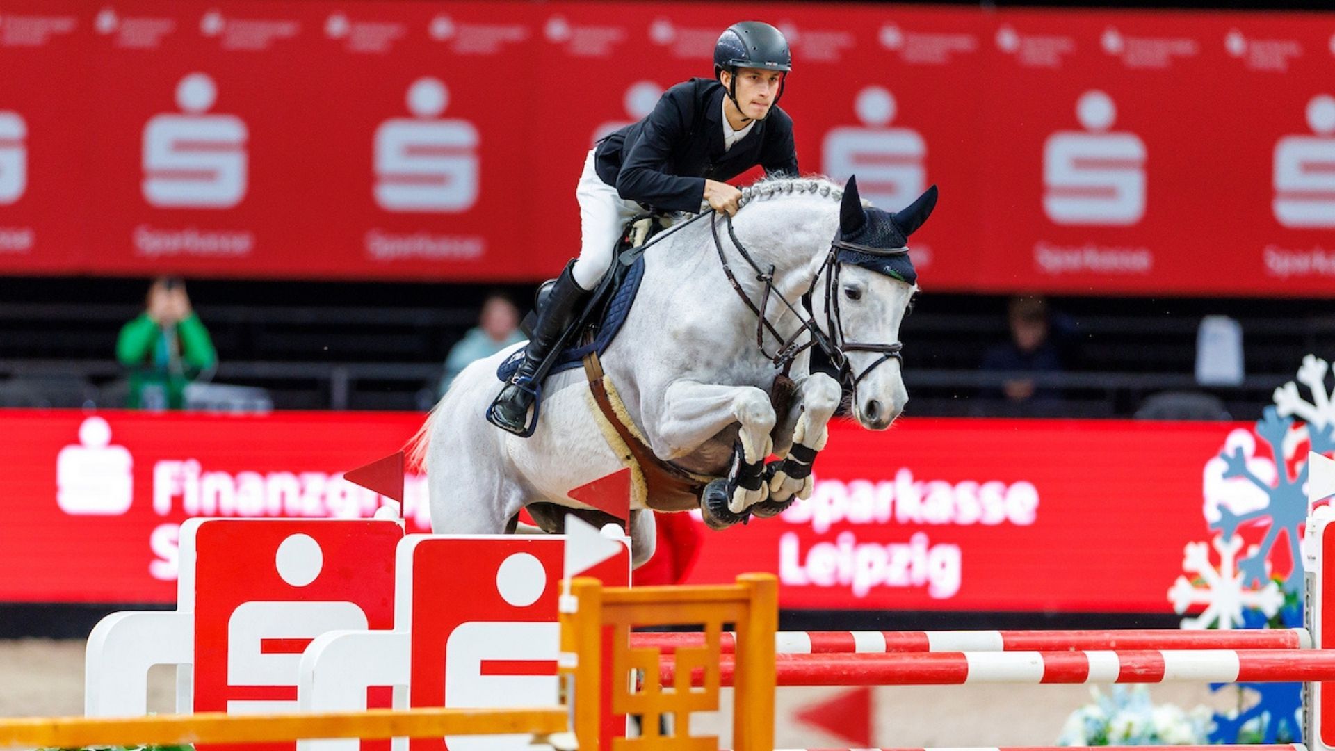 Marvin Jüngel und Helene gewinnen das CSI5* Eröffnungsspringen in Leipzig