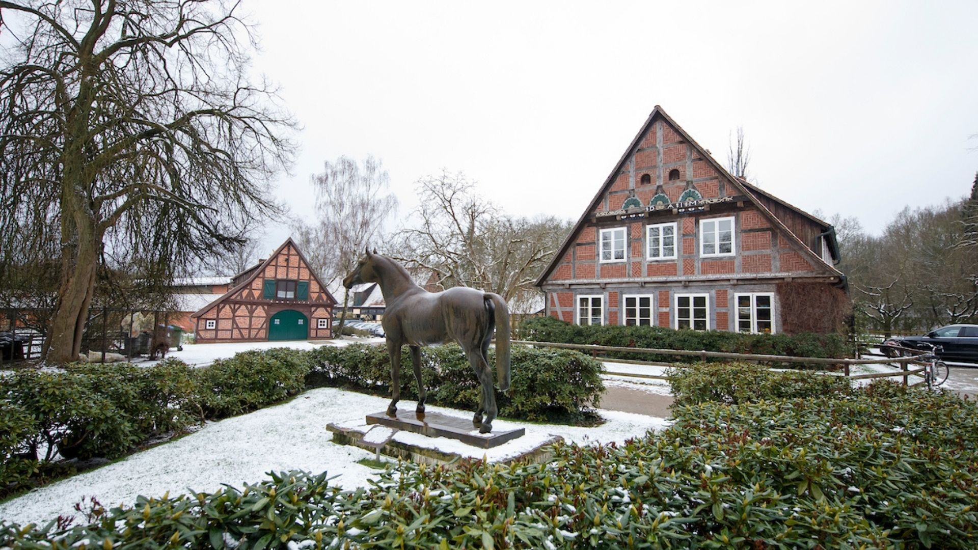 Indonesisches Vielseitigkeitsteam startet Training im Klosterhof Medingen