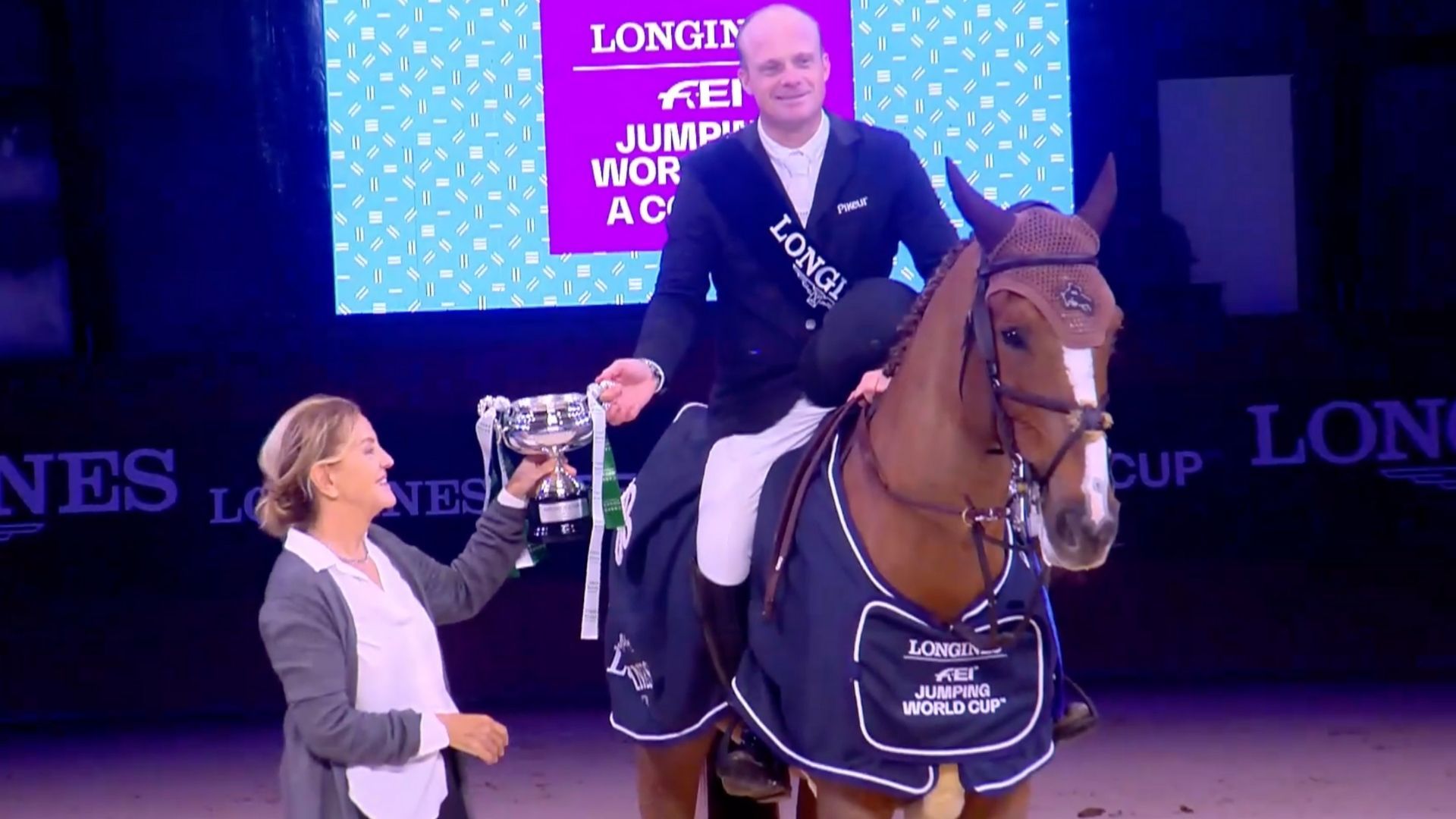 Nach Stuttgart nun auch der Sieg im Longines Weltcup La Coruña: Willem Greve und Pretty Woman van't Paradijs N.O.P.