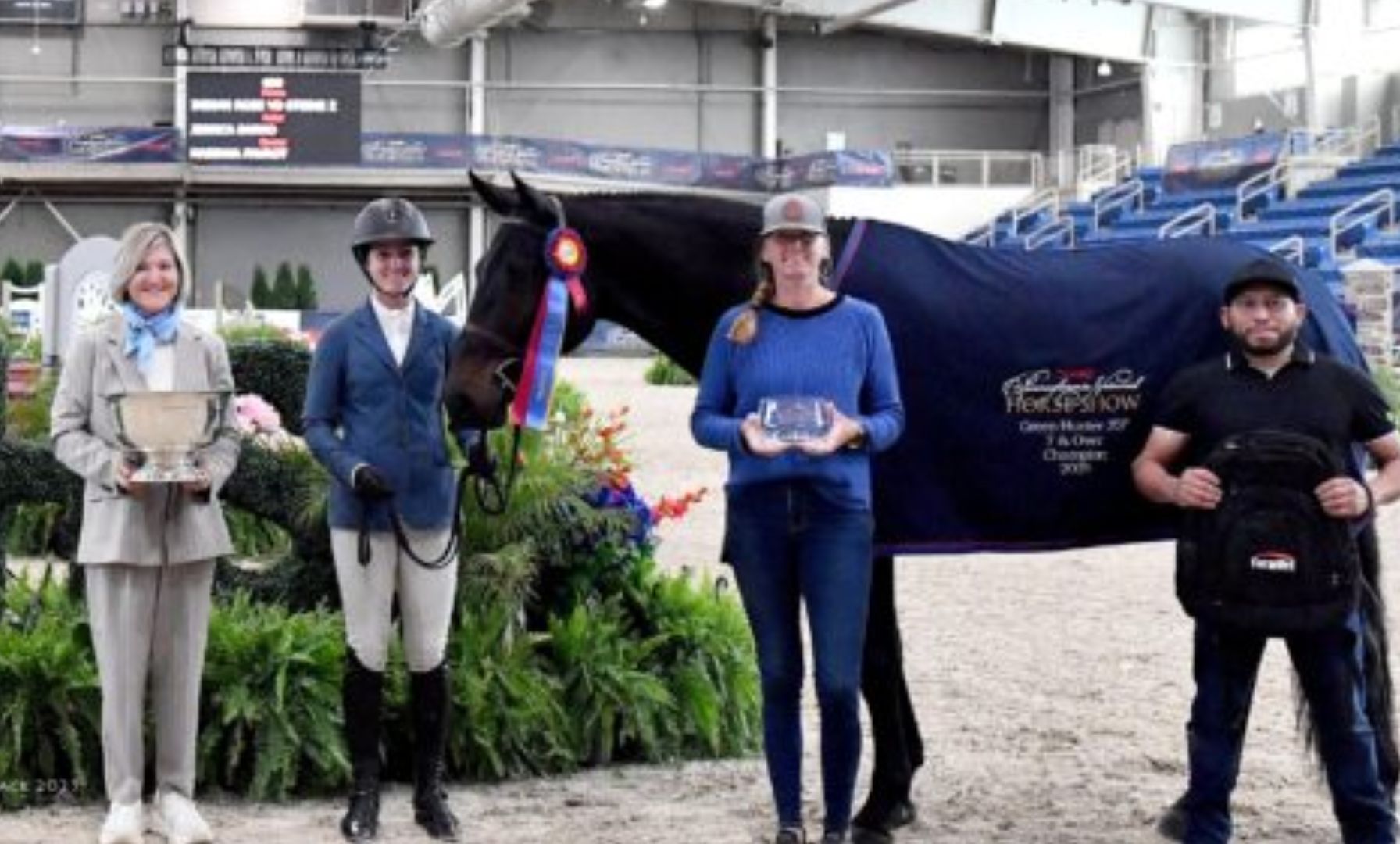 Jessica Barno Claims Victory in the $1,000 USHJA Green Hunter Incentive