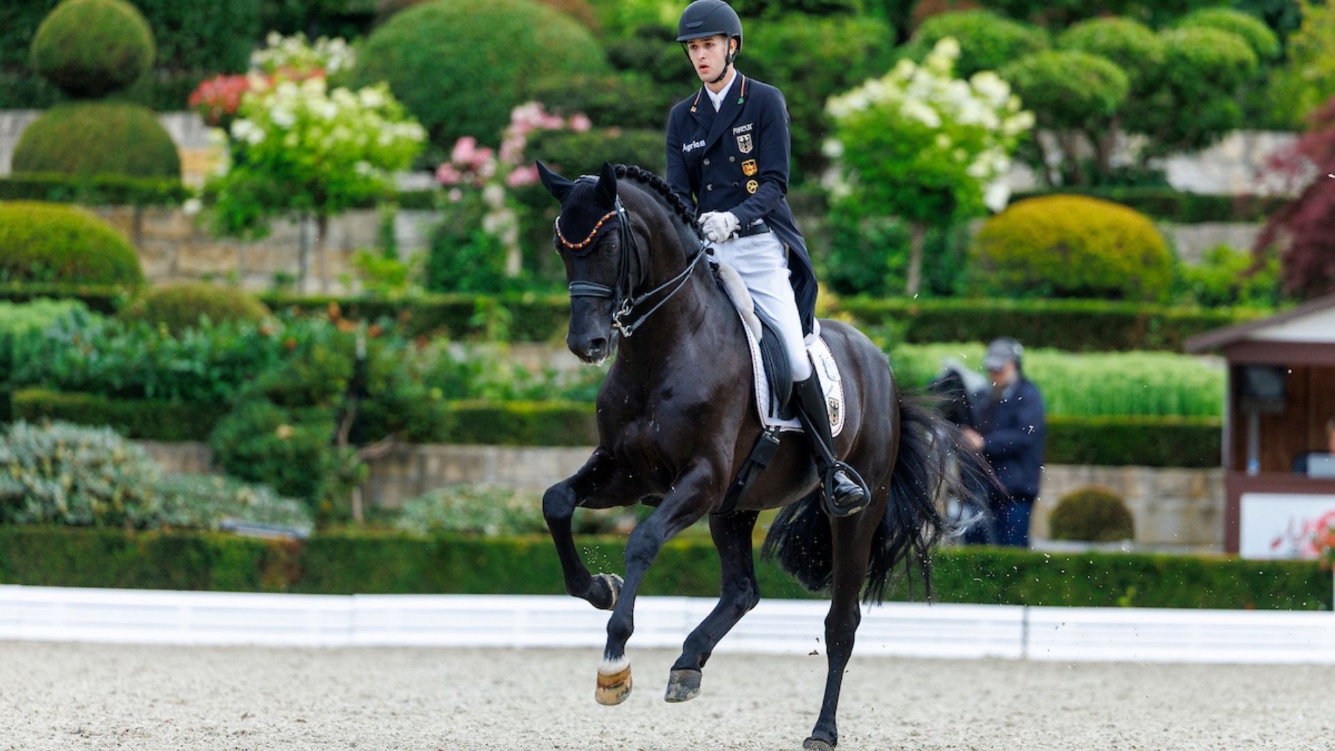 Moritz Treffinger und Cadeau Noir: Dritter Weltcup-Start in London im Dezember