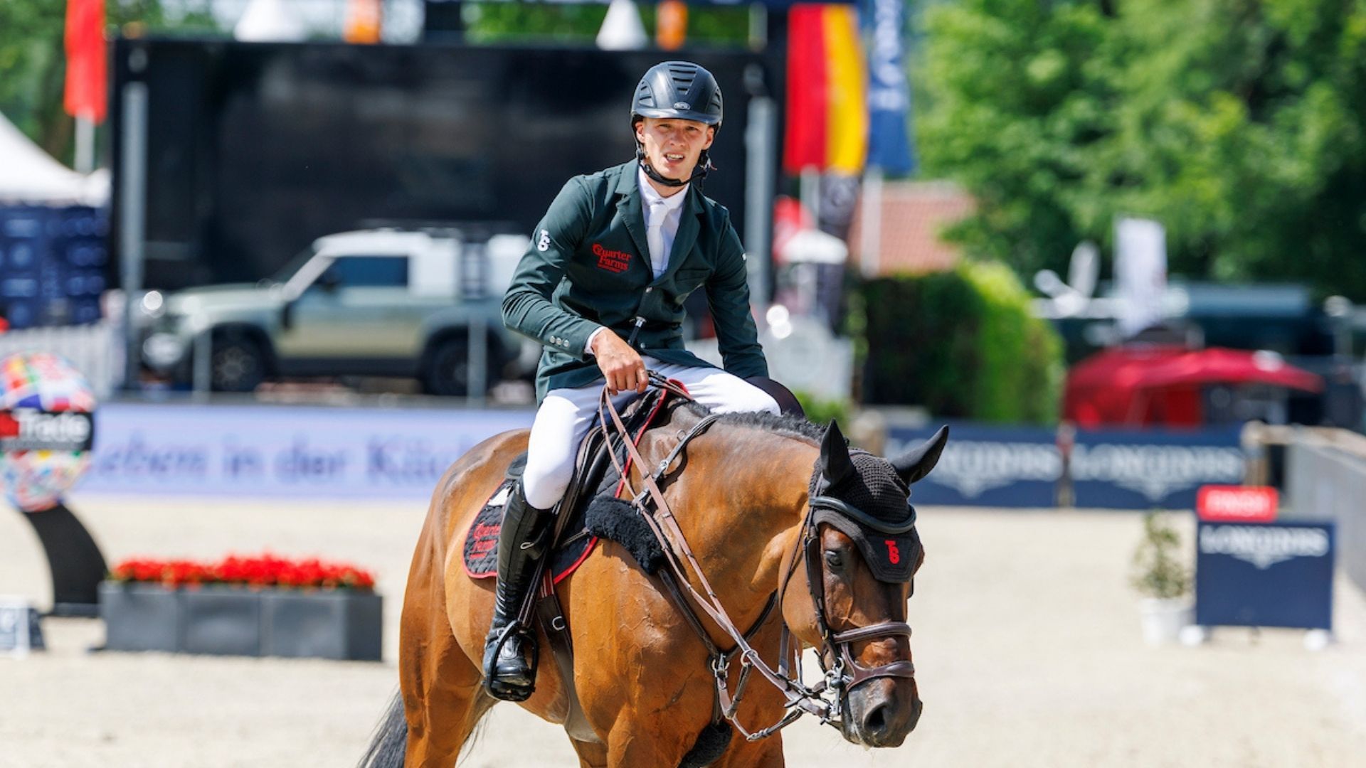 Tom Schewe und Congress Blue PS seigreich in Neustadt-Dosse