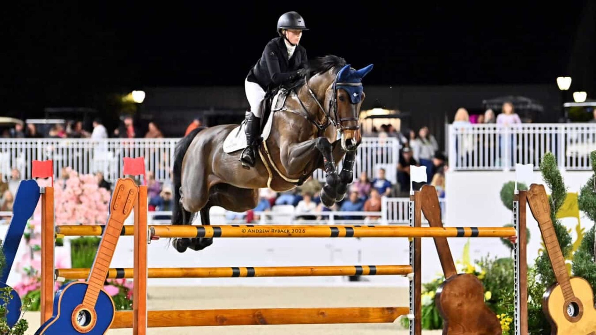 Carlee McCutcheon Comes Through in the Clutch to Win the WEC CSI3* Grand Prix