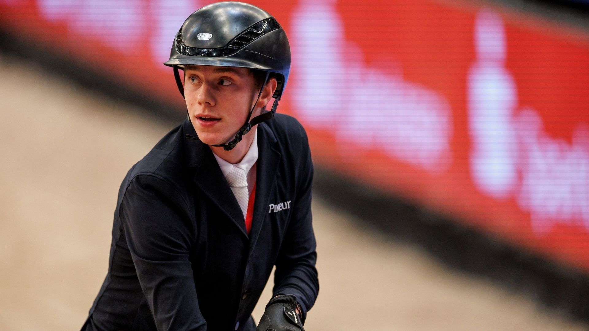 Hannes Ahlmann gewinnt CSI3* Medium Tour über 1,40m in Herning