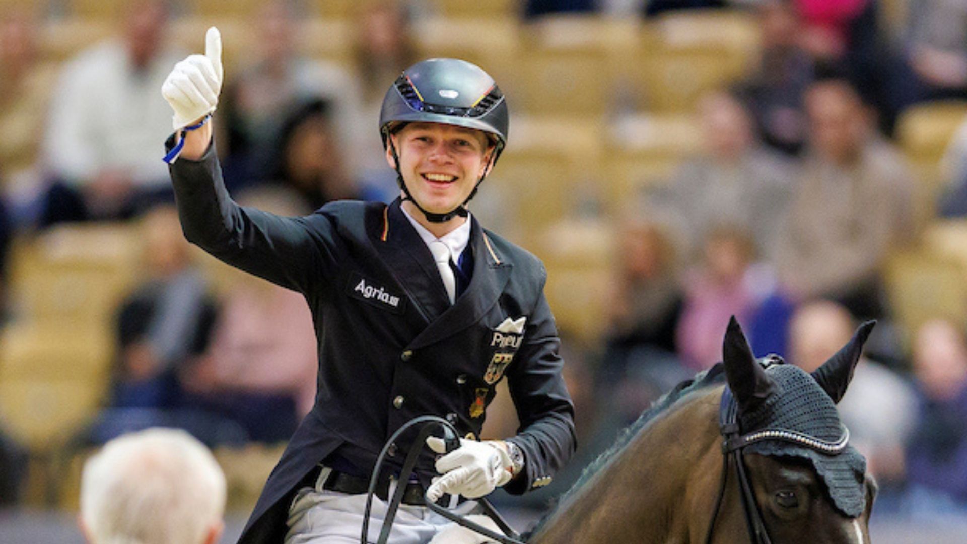 Raphael Netz und Neuzugang Sola Diva gewinnen den Special in Ankum