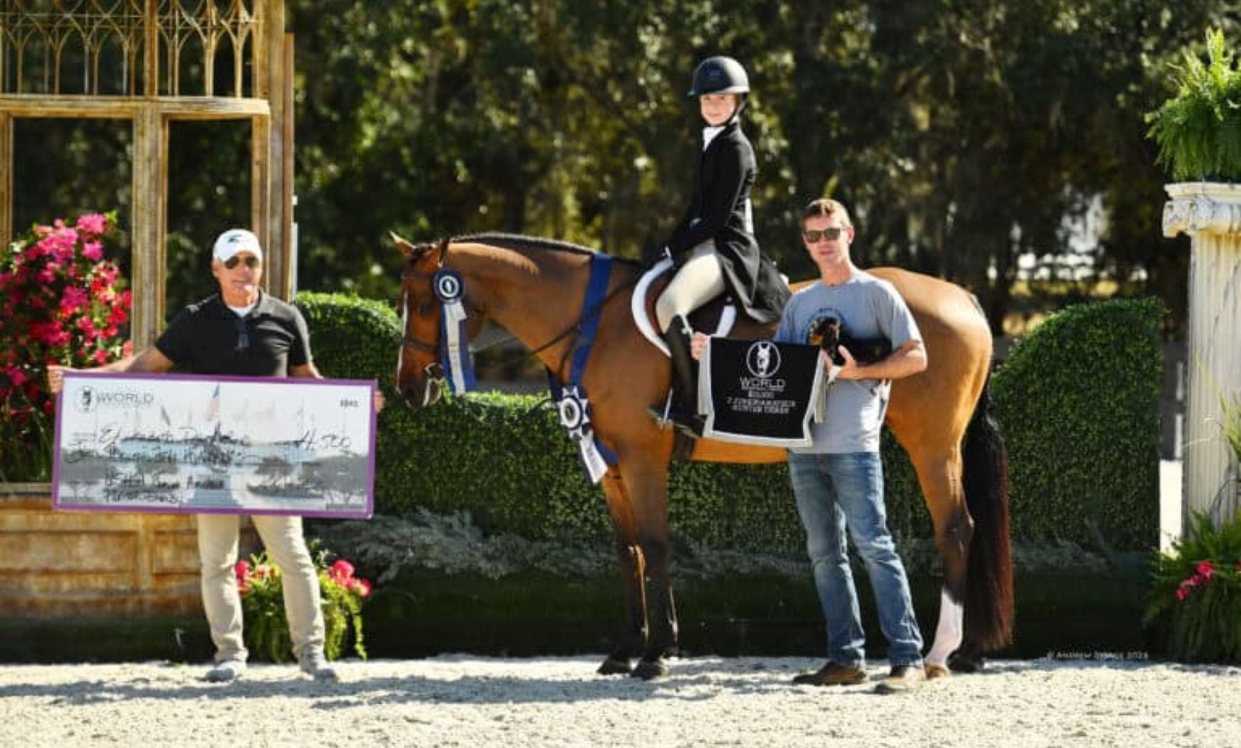 Elizabeth de Meric Clinches $15,000 USHJA National 3’ Junior/Amateur Hunter Derby
