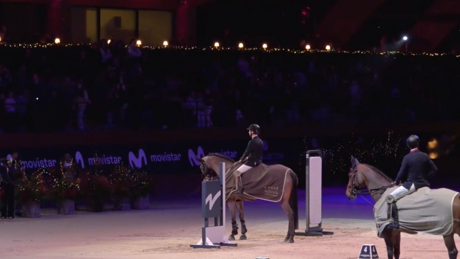 Maikel van der Vleuten und Dywis HH gewinnen das erste CSI5*-W des Wochenendes in La Couña