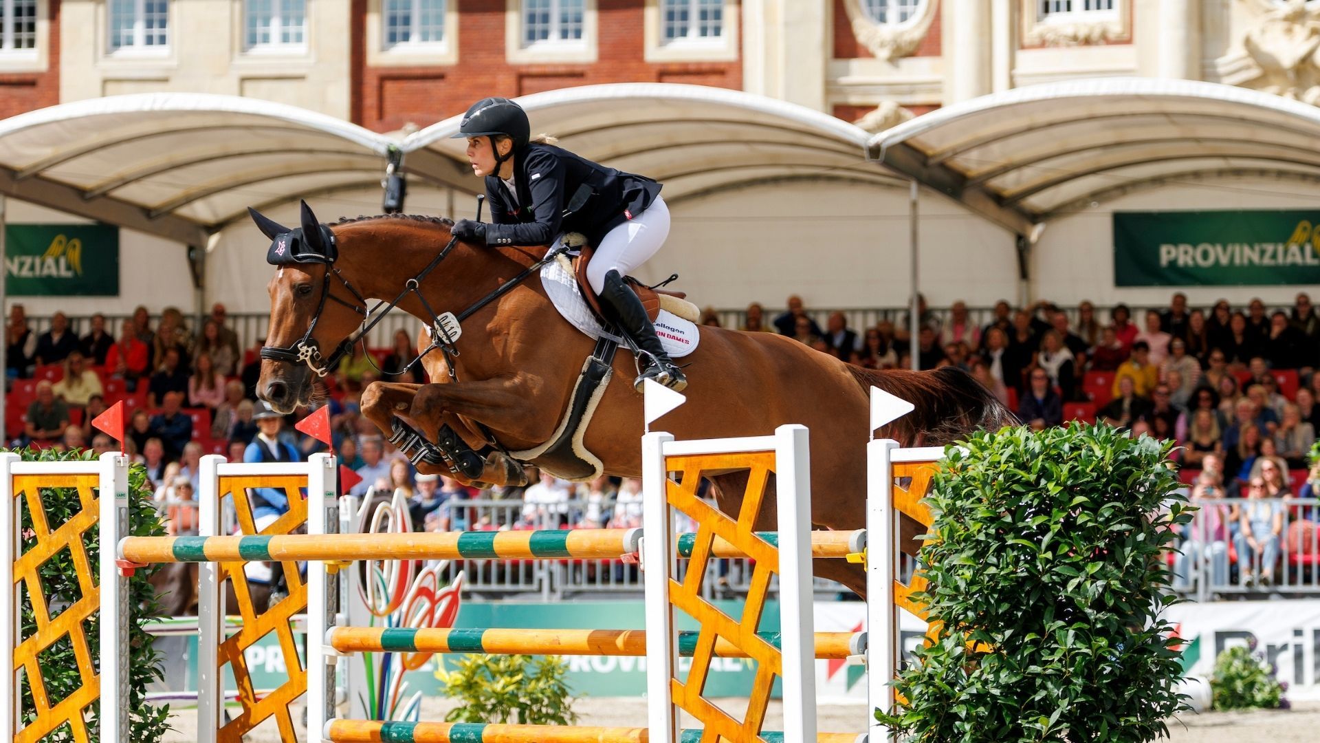 Janne Friederike Meyer-Zimmermann siegt mit Iron Dames High Level in Rabat