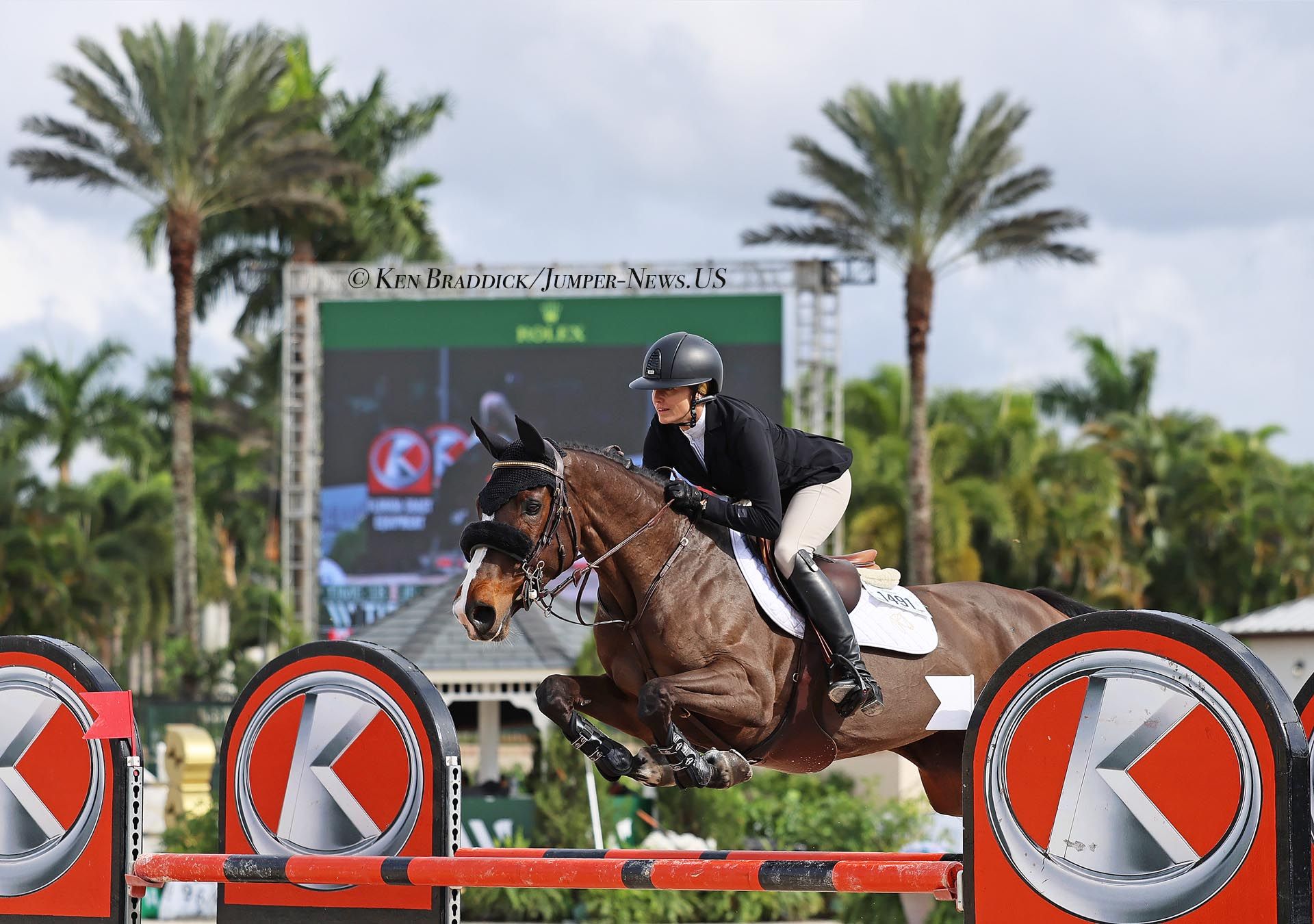 Canada's Tiffany Foster Debuts Pearl for Wellington Win