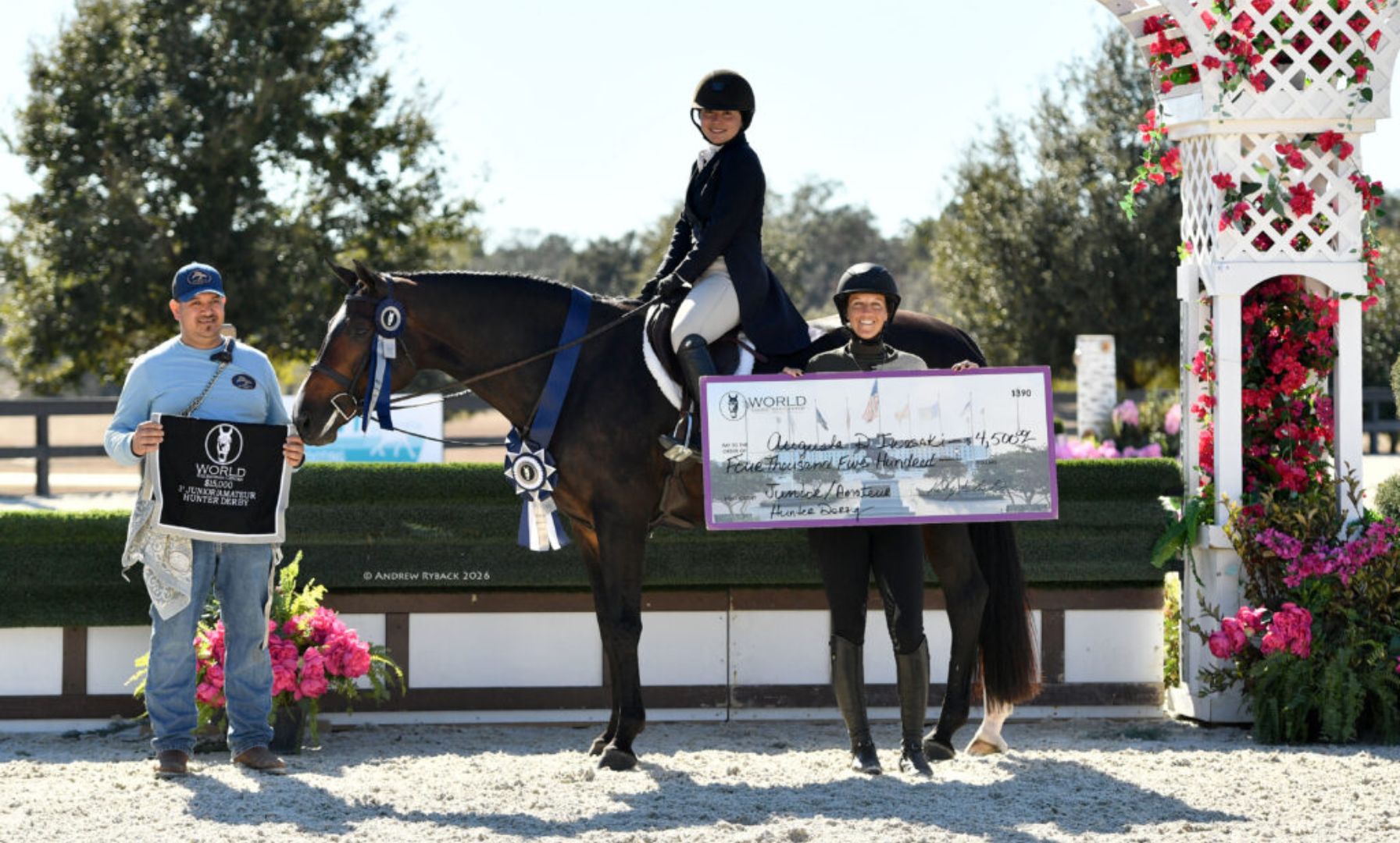 Augusta Iwasaki and Small Love Rise to the Top in $15,000 USHJA National 3’ Jr/Am Hunter Derby