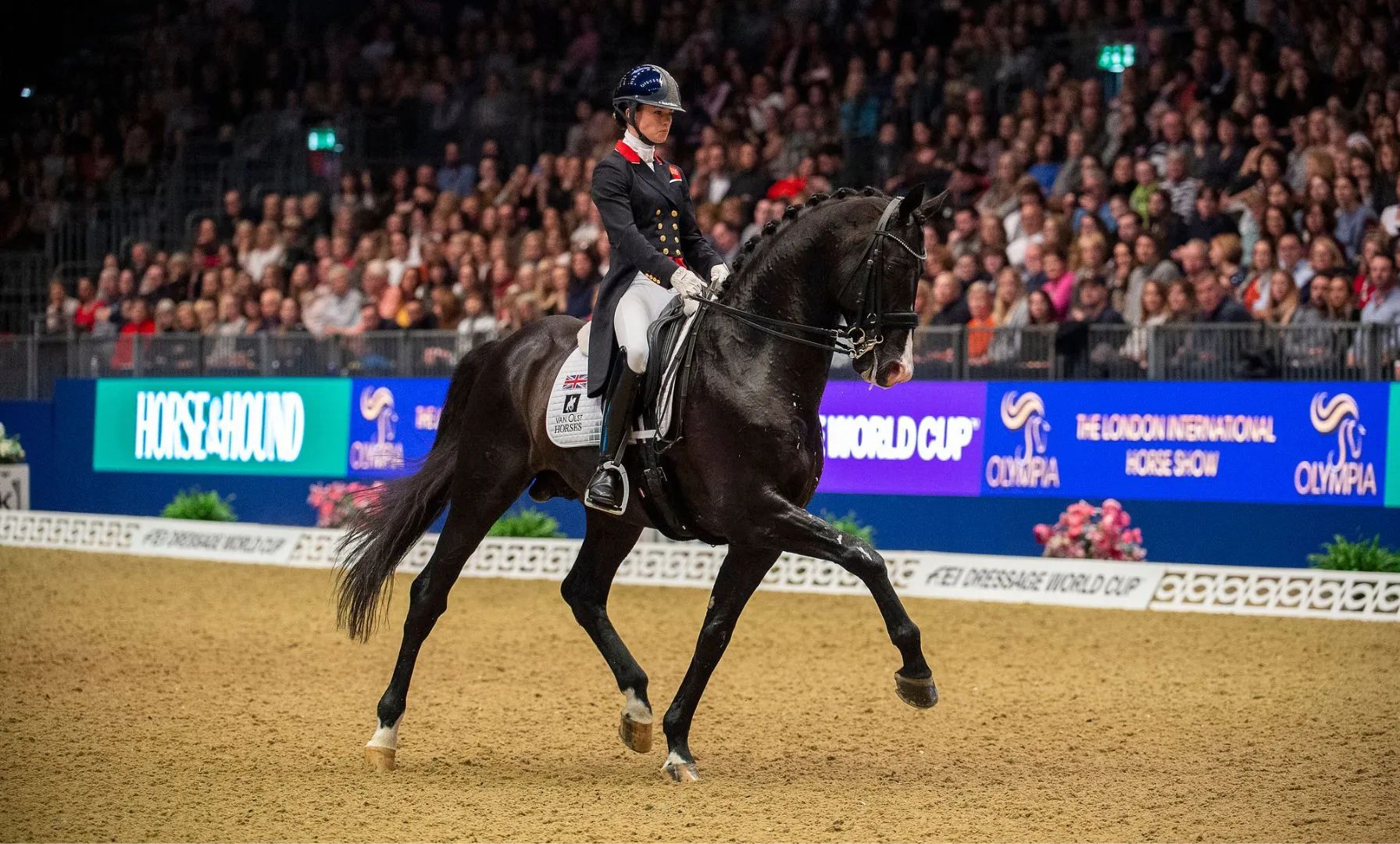 Lottie Fry feiert erfolgreiches Comeback mit Everdale in Lier