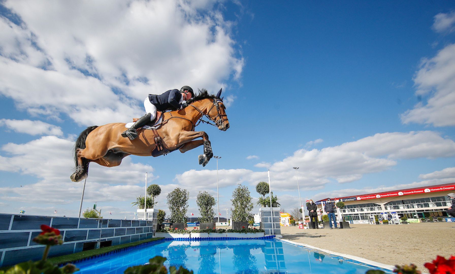 Harry Charles verabschiedet Olympiapferd Romeo 88 in den sportlichen Ruhestand