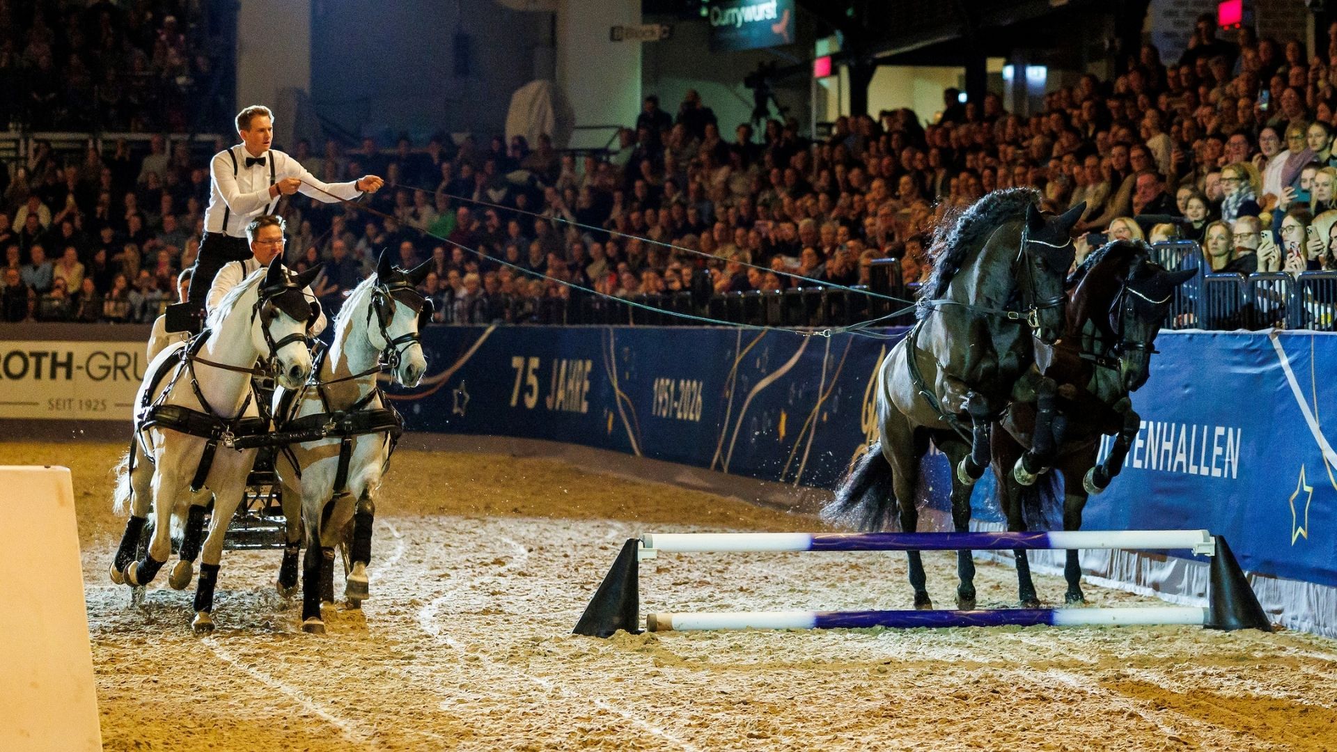 75 Jahre VR CLASSICS: Jubiläumsshow begeistert in ausverkaufter Halle