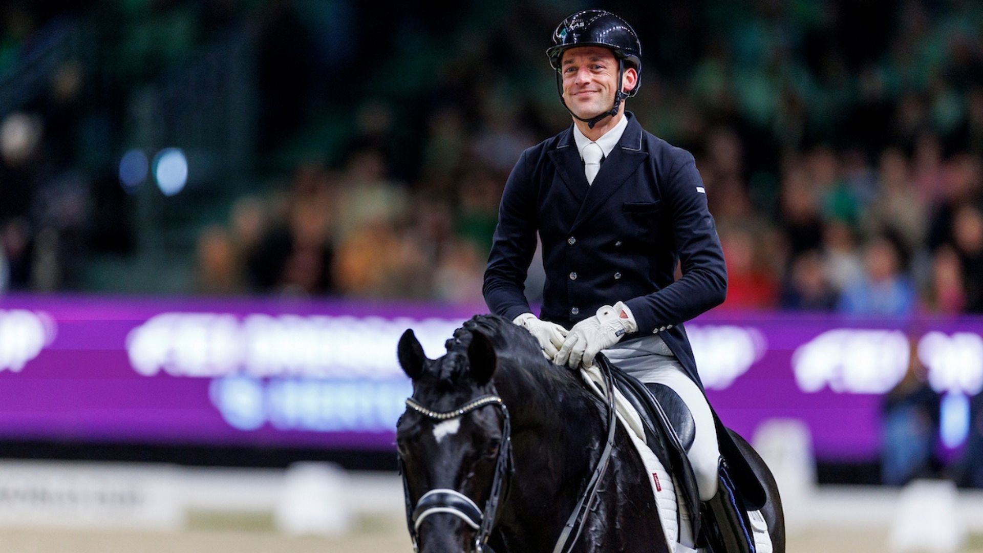 Sieg und neue Personal Best Leistung für Justin Verboomen und Zonik Plus in Lyon!