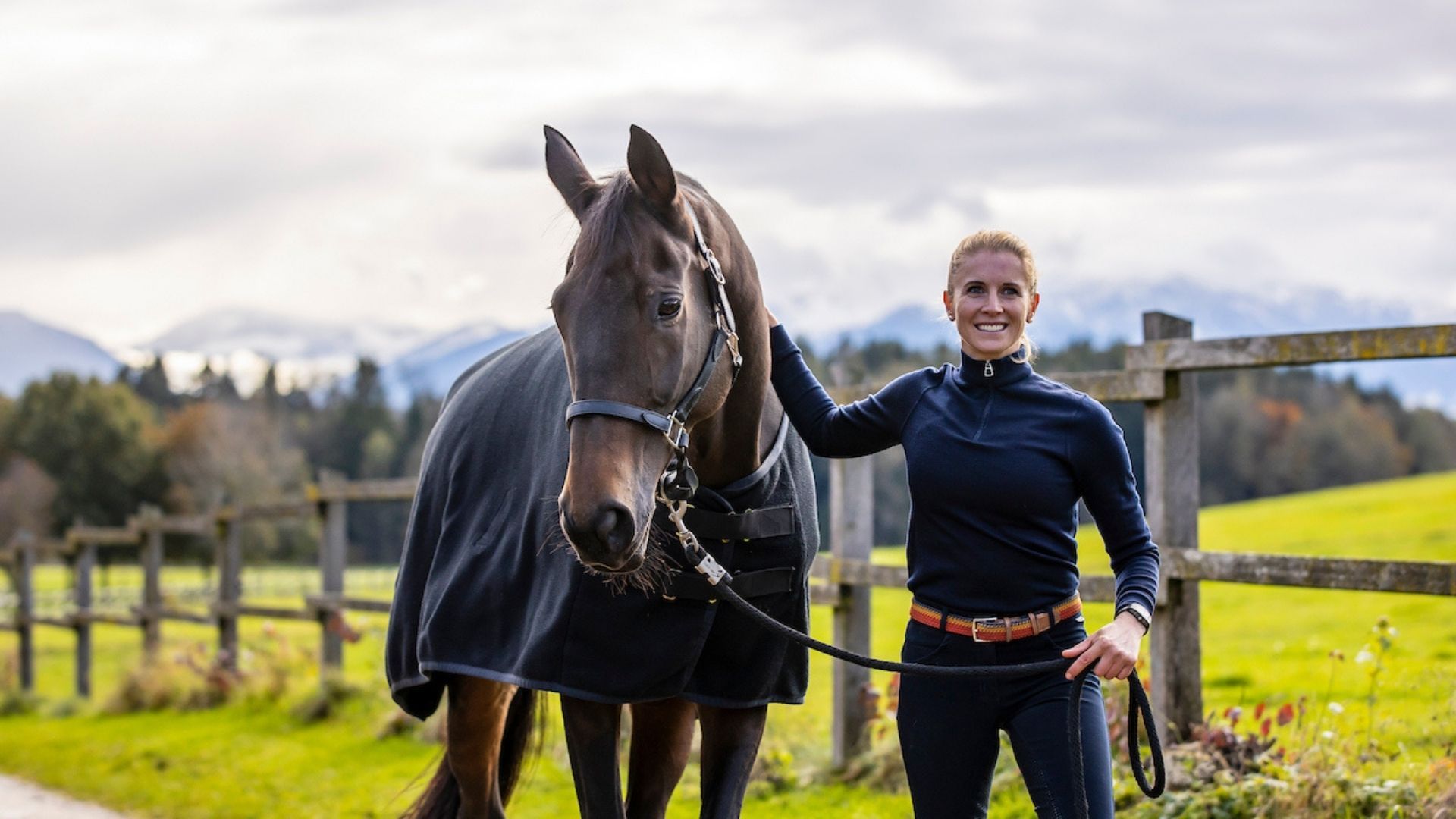 Jessica von Bredow-Werndl im BR24 Sport "Pizza & Pommes"-Podcast