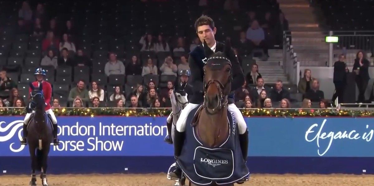 Victor Bettendorf and Doha de Riverland Triumph in the Longines Christmas Cracker