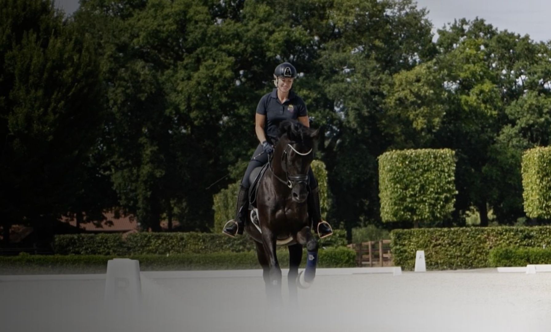 Bernadette Brune verkauft Domaine Equestre des Grands Pins in Vidauban