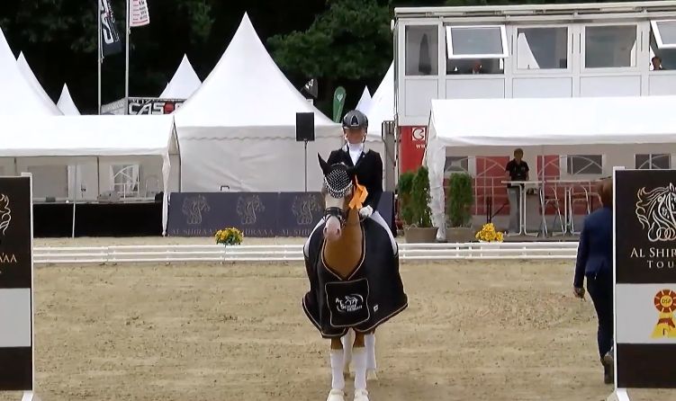 9,0 und damit der Sieg für Next Temptation in der Ponyreitpferdeprüfung für 3-jährige Hengste bei den Bundeschampionaten