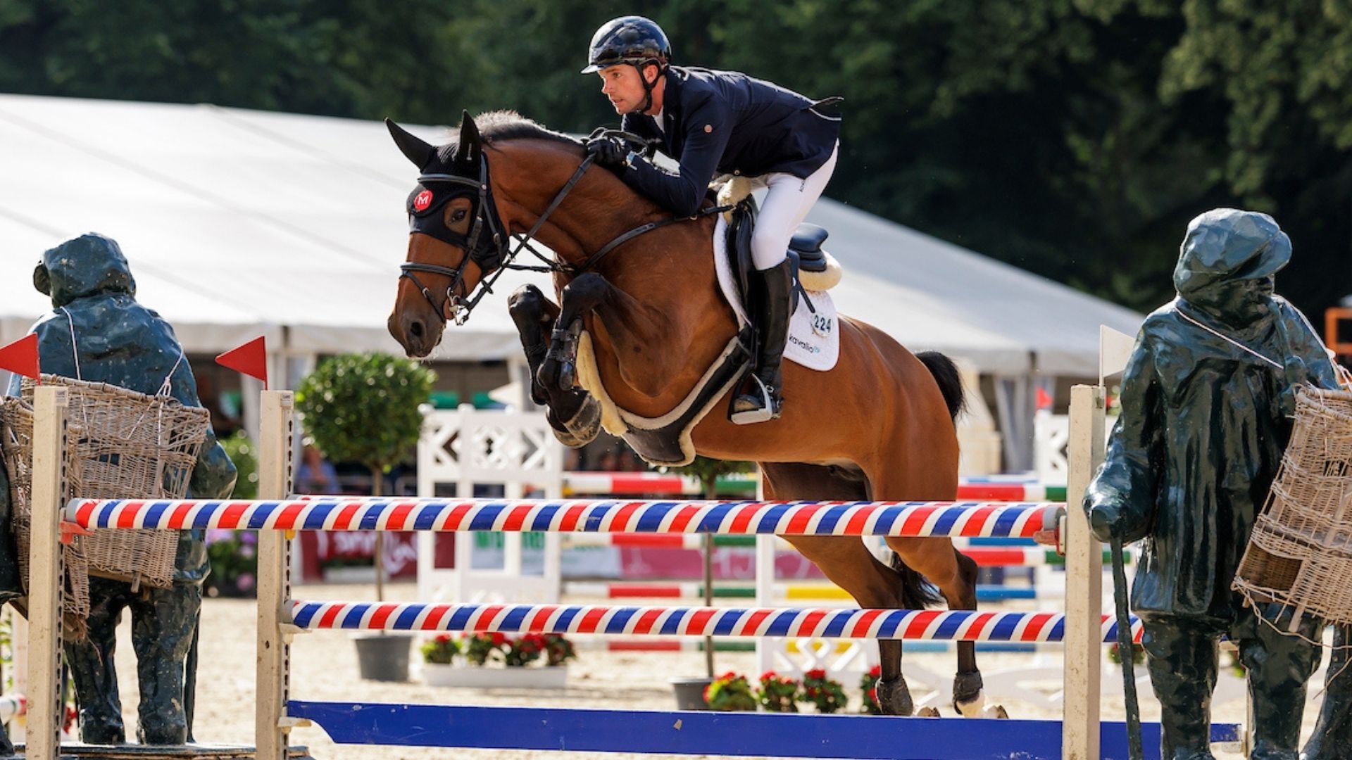 Gerrit Nieberg galoppiert an 150 Startern in Vejer de la Frontera vorbei!