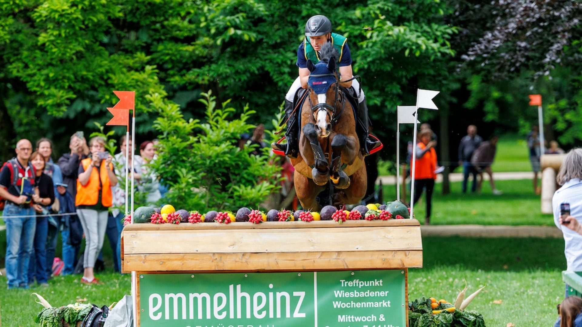 Michael Jung übernimmt Führung in Strzegom