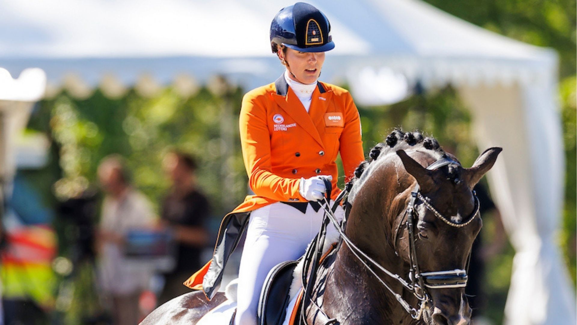 Emmelie Scholtens berichtet über persönliche Herausforderungen und neue Aufgaben