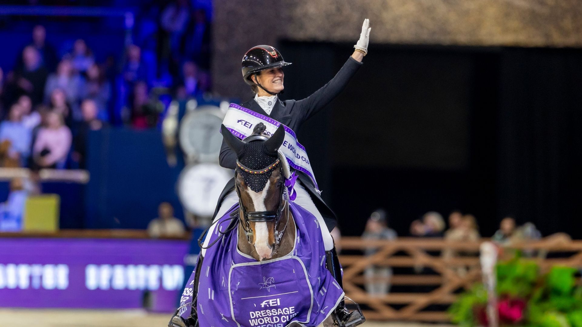 Larissa Pauluis und Flambeau vor Justin Verboomen und Djembe de Hus OLD in Mechelen