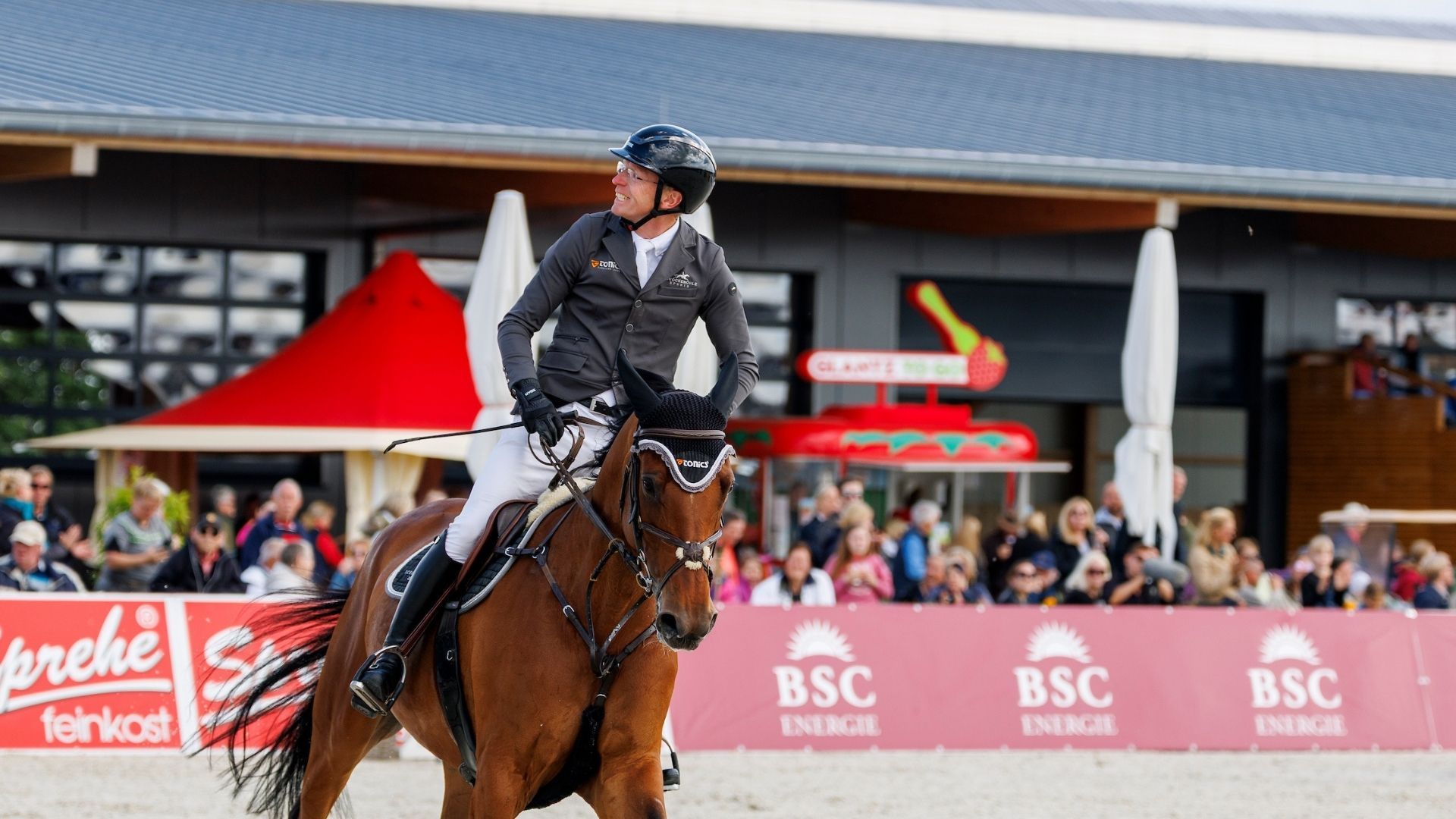 Christopher Kläsener gewinnt CSI4*-W mit Popeye Vd Bisschop