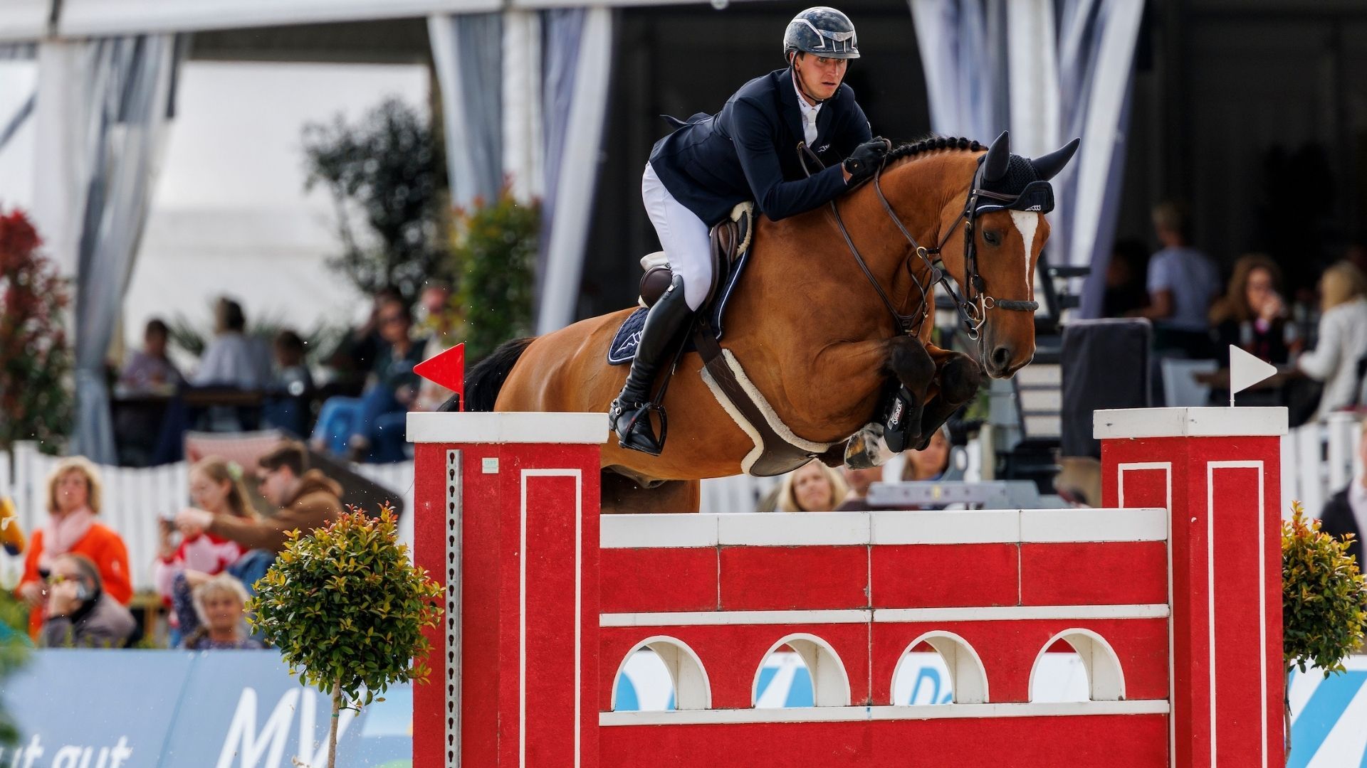 Christopher Kläsener gewinnt CSI4*-W mit Popeye Vd Bisschop