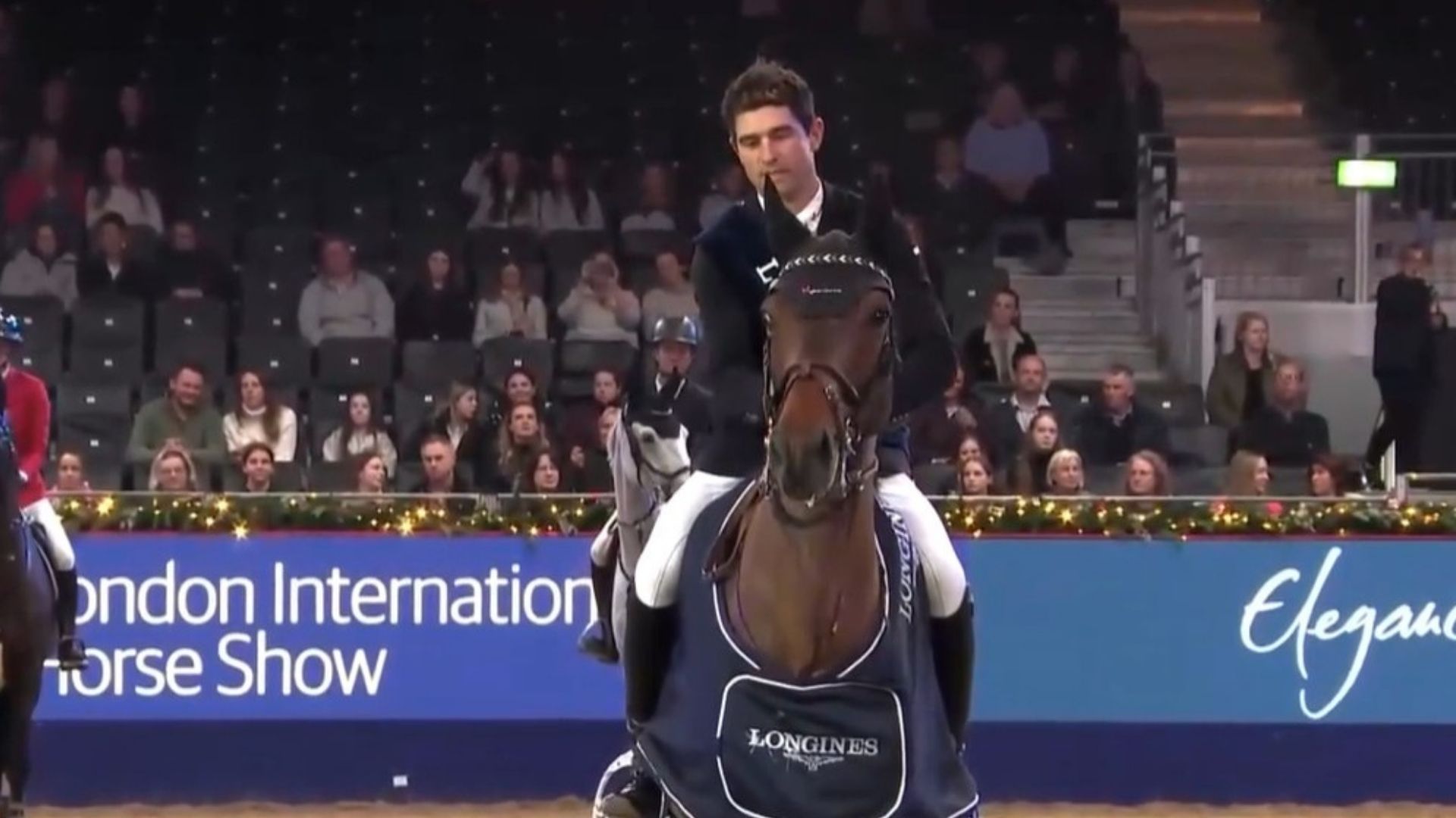 Victor Bettendorf siegt im Longines Christmas Cracker CIS5*  in London