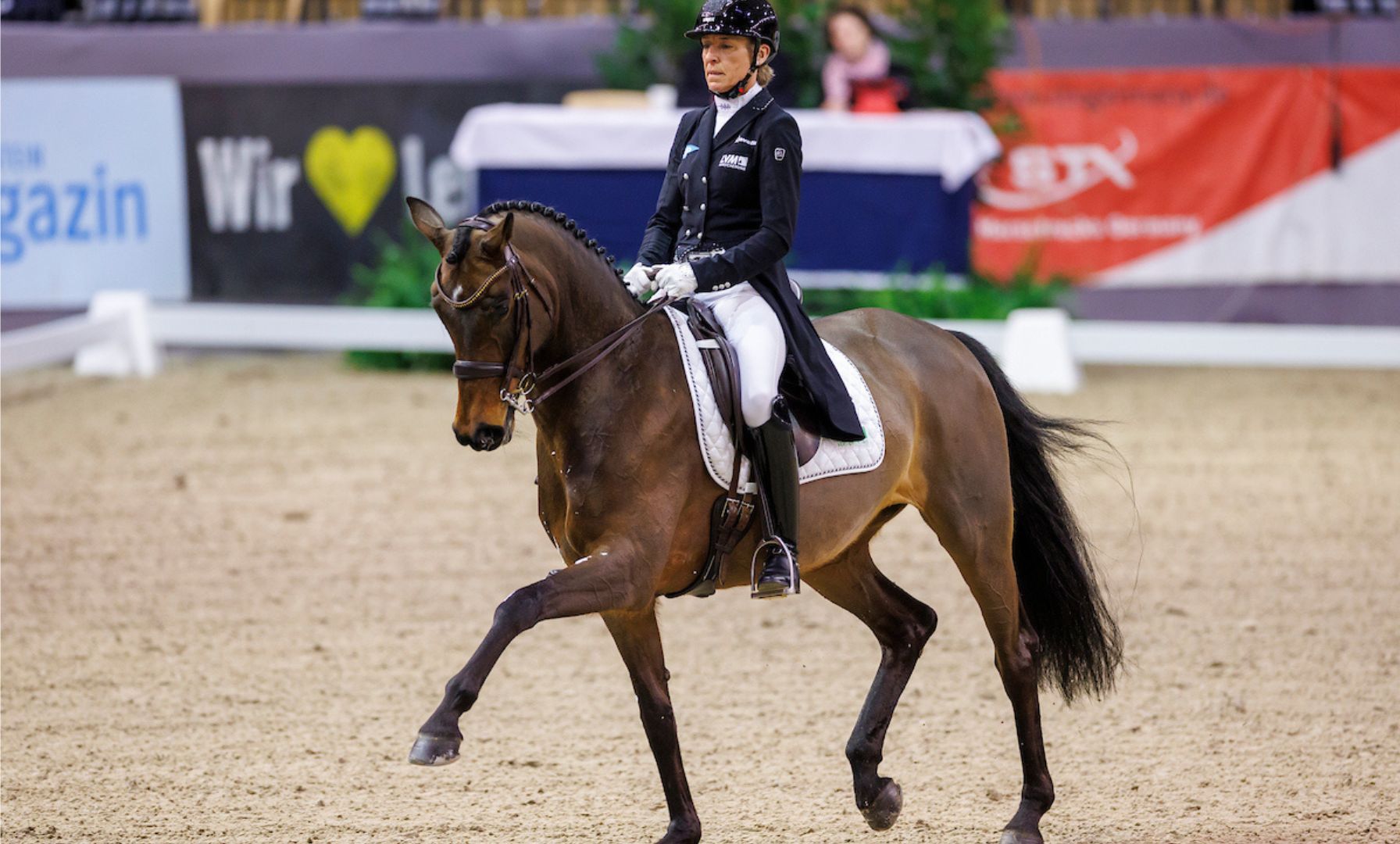 Ingrid Klimke erhält den Harmonie & Fairness Preis in Balve