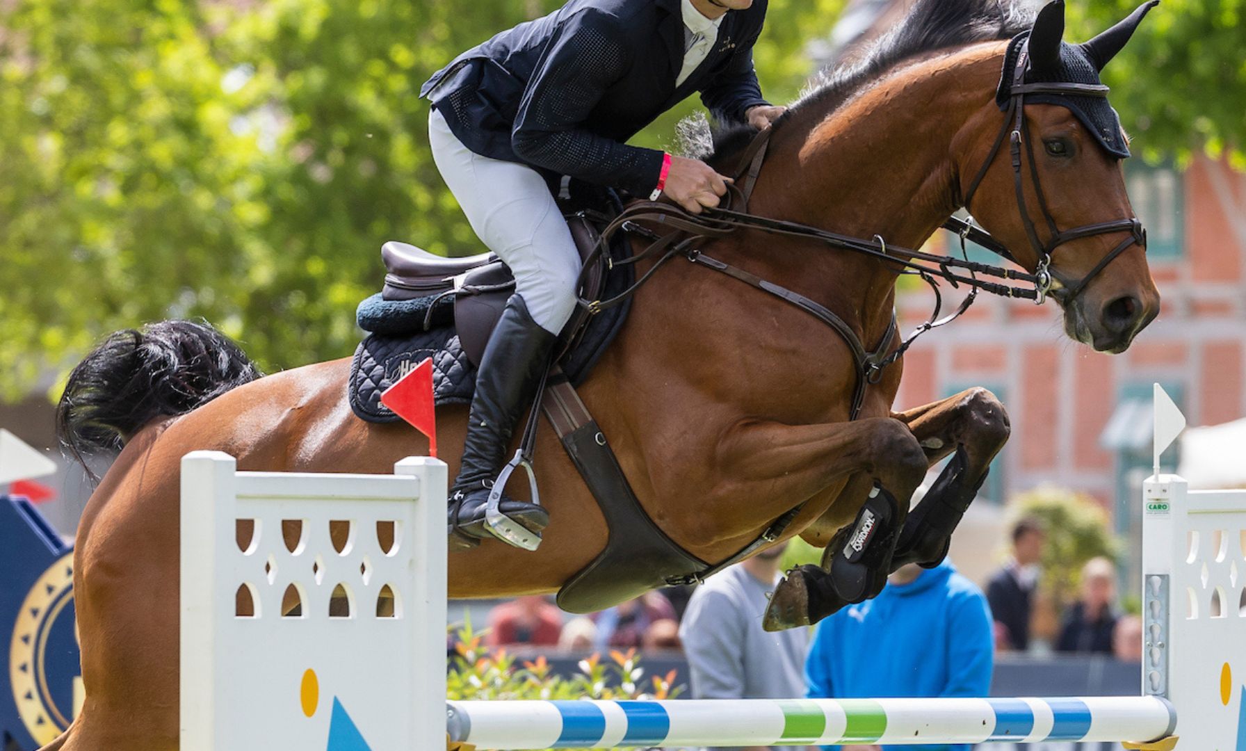Ellie Goodfriend Gets Victory in $15,000 USHJA National Hunter Derby – Junior/Amateur