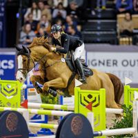 Girl With Sexy Eyes M